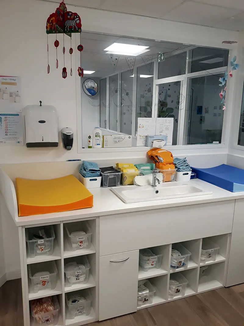 Salle de change de la micro-crèche Mathilou à Rennes