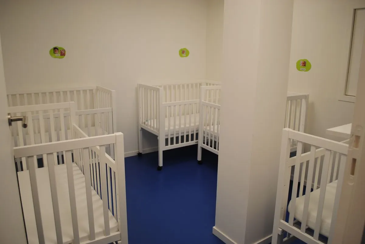 Dortoir des bébés à la micro-crèche Mathilou Chartres