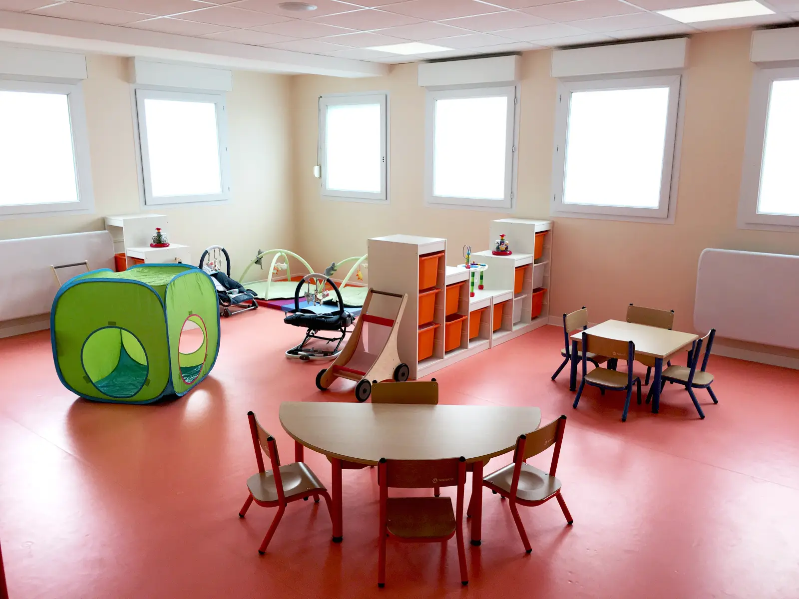 Salle de jeux de la micro-crèche Les MicroStars d'Alfortville Seine