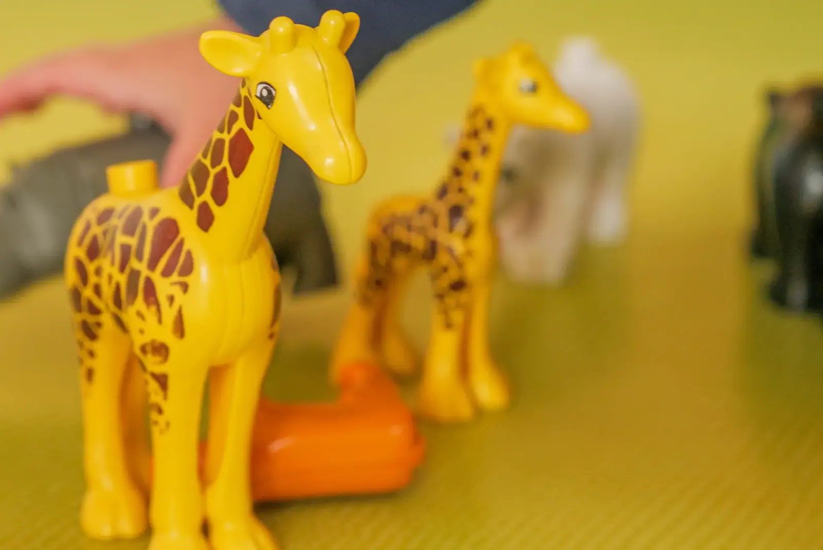 Jouets d'éveil de la micro-crèche Lola et Compagnie à Surgères