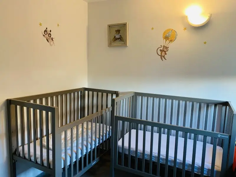 Chambre de sieste de la micro-crèche La Maison des Doudou'z à Quincampoix