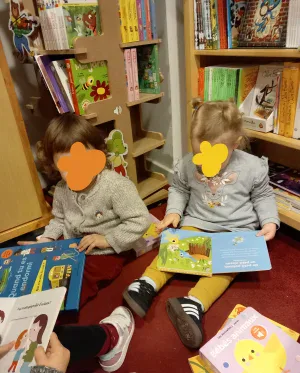 Sortie à la librairie avec les enfants de la micro-crèche de Rambouillet