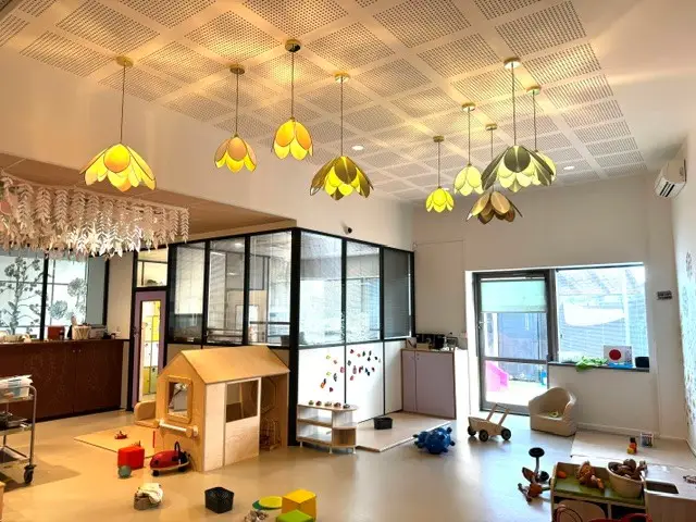Une crèche lumineuse et verdoyante au Parc Paris Nord 2