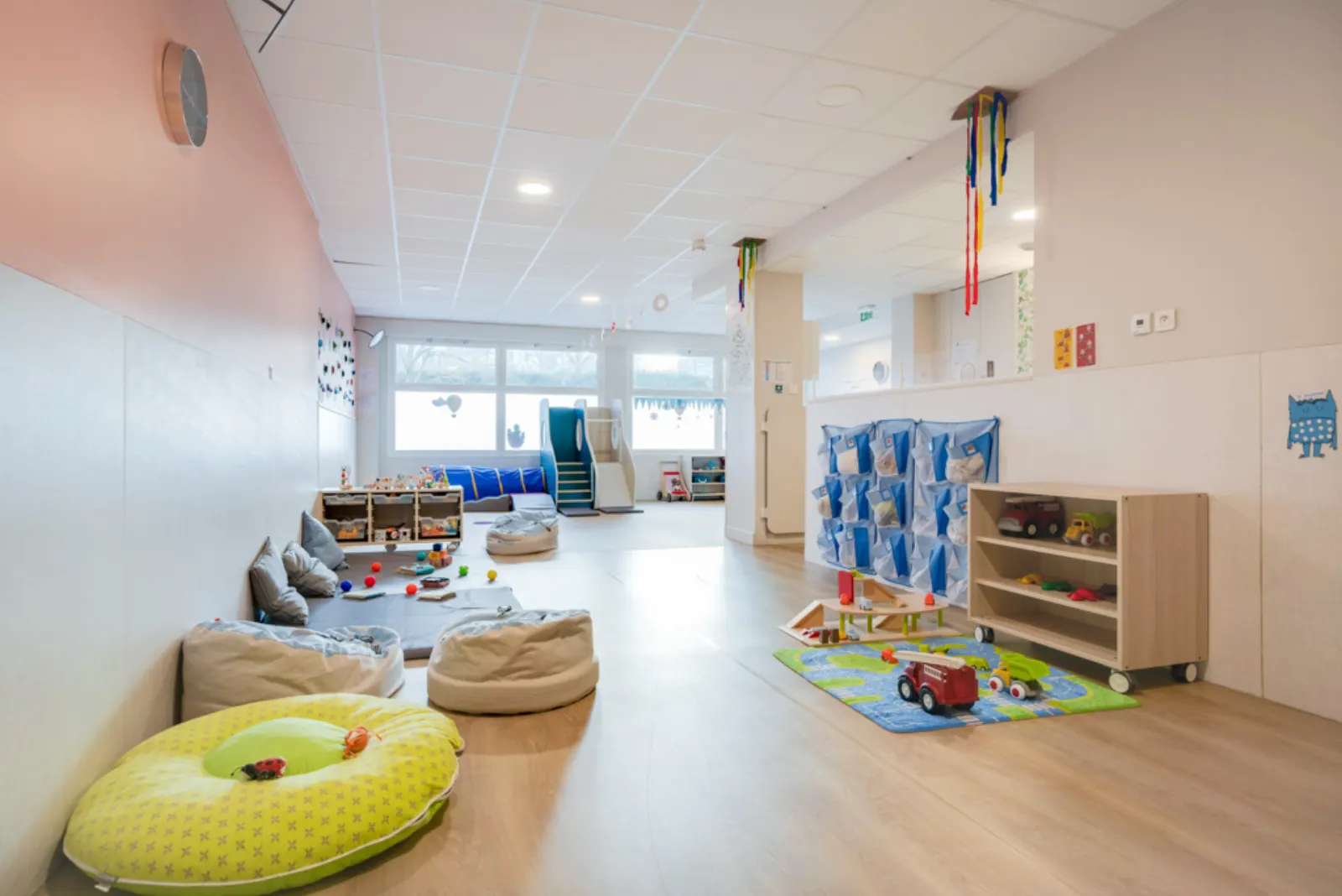 Espace de jeux de la micro-crèche Les Aventuriers de Garches-Buzenval