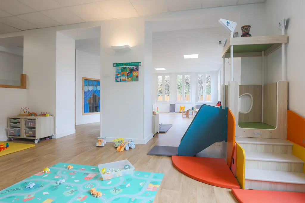 L'ambiance <strong>Montessori</strong> et un atelier d'anglais