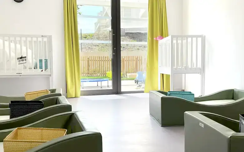 Espace sieste et nuit de la micro-crèche Les Petits Ballons à Meyreuil