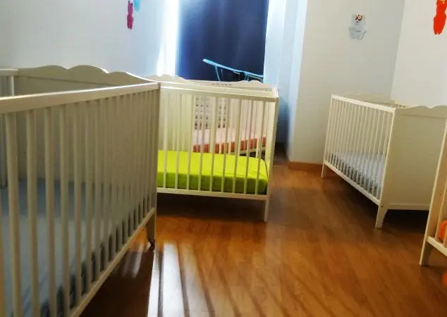 Dortoir et lits bébé de la micro-crèche Les Chérubins de la Décapole à Haguenau