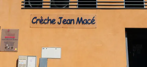 Bienvenue à la crèche Jean Macé, dans le quartier Costières