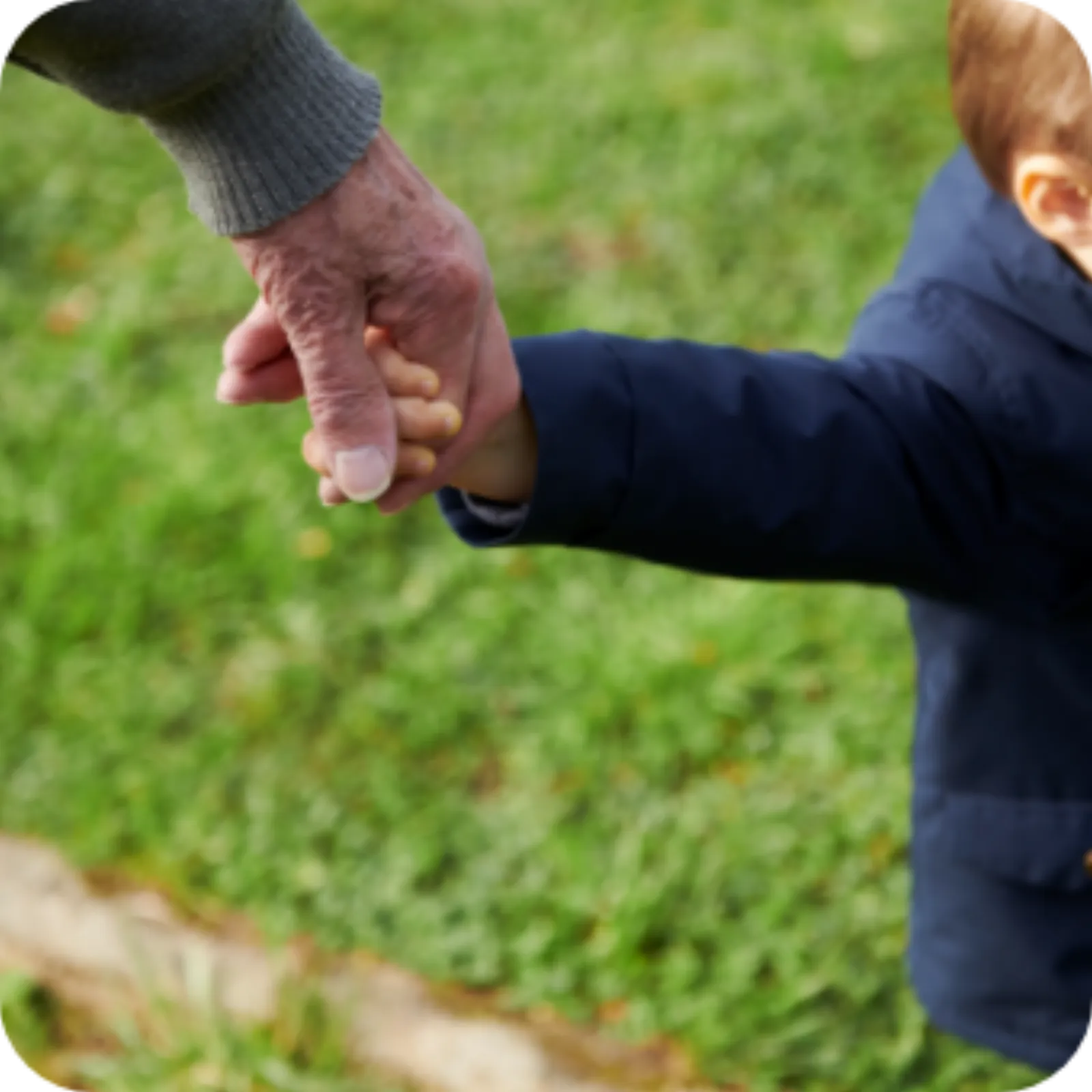 Promenade des enfants dans le jardin de la Villa Beausoleil à Meudon