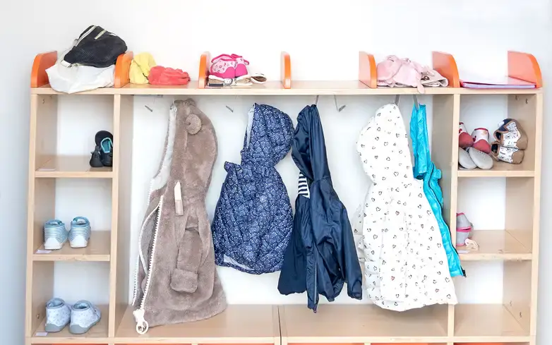 Vestiaire des enfants à la micro-crèche Gardiolina à Gigean