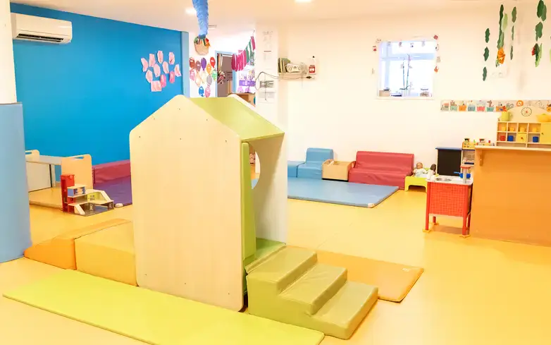Montez à bord en toute sécurité, l'équipage veille sur vos enfants