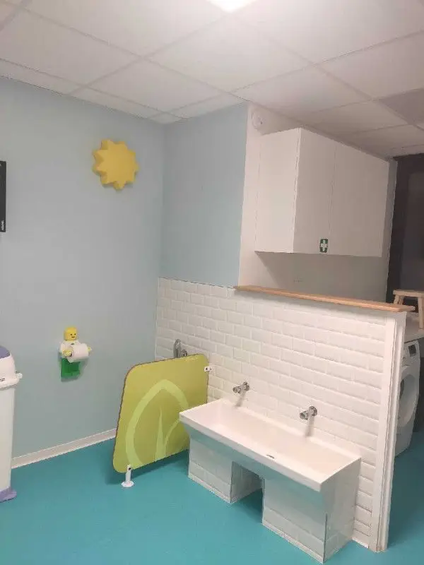 Point d'eau à hauteur d'enfant de la micro-crèche Les Chérubins de Lingolsheim