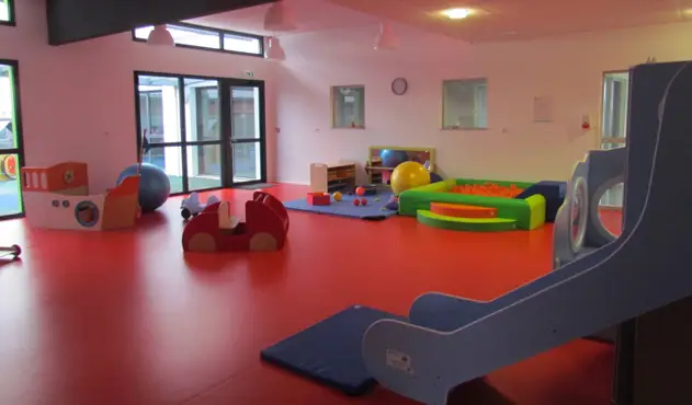 Salle de motricité du multi-accueil Les Pépites Océane à Brech