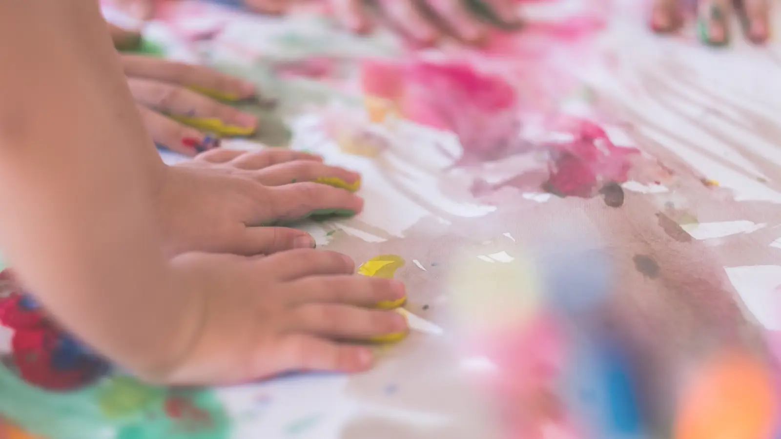 Une micro-crèche <strong>lumineuse</strong> au cœur du quartier Grandclément