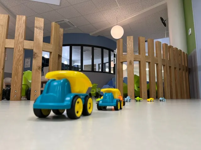 Coin jeux et jouets de la crèche Les Mininous à Saint-Maurice