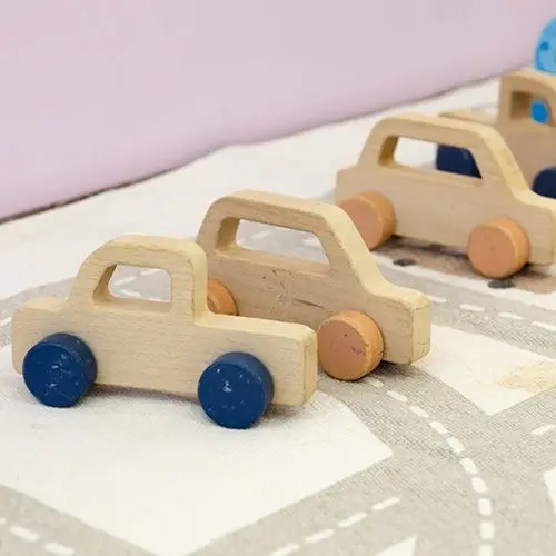 Jouets en bois de la micro-crèche Antoine à Paris 11