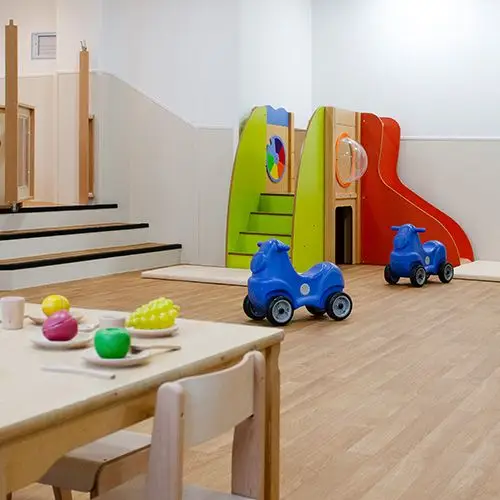 Une micro-crèche <strong>à taille humaine</strong>, aux portes du bois de Vincennes