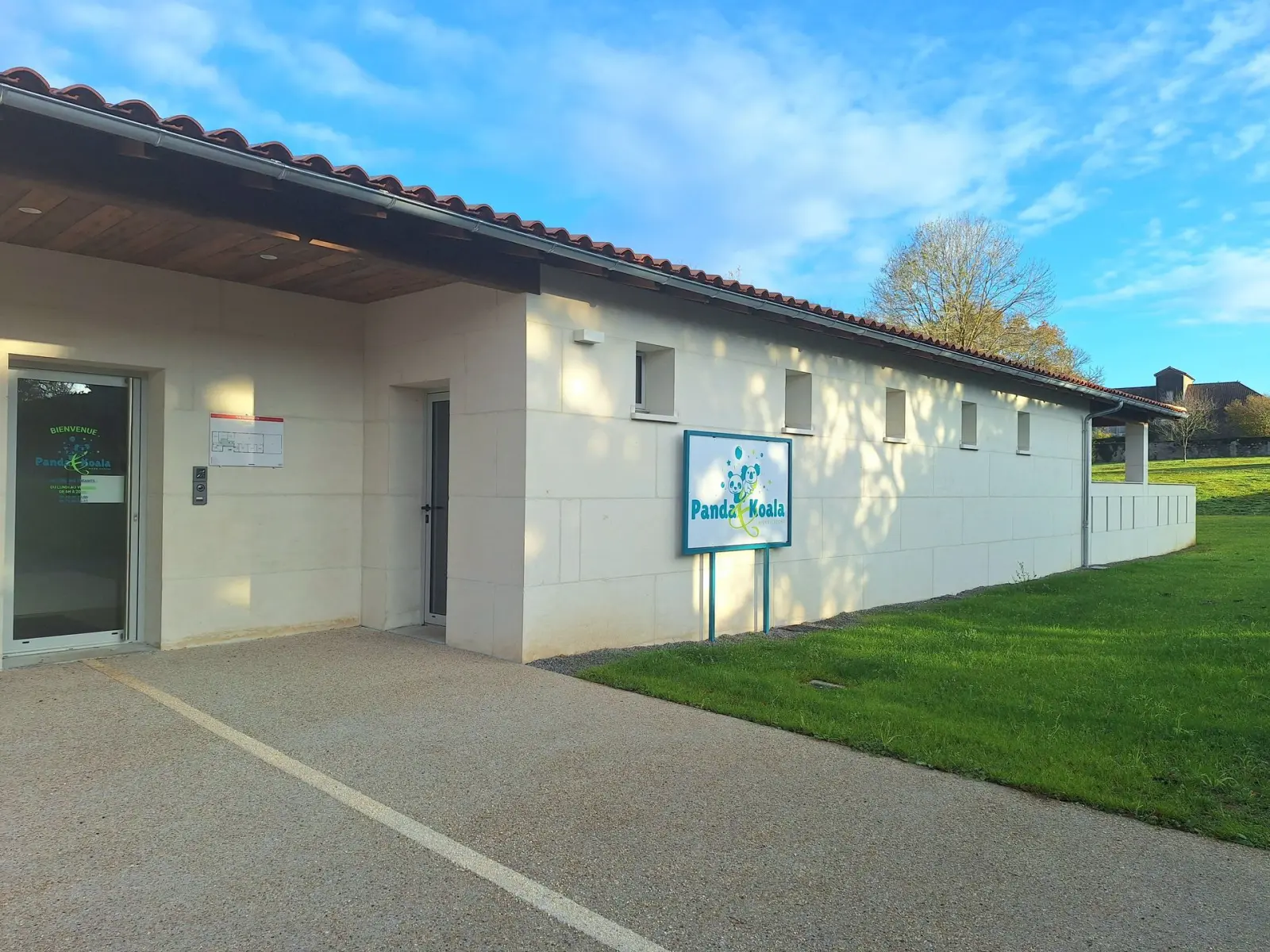 Une micro-crèche à taille humaine, au cœur du bourg d'Étagnac