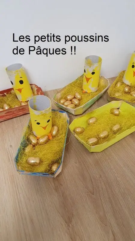 Petits poussins de Pâques fabriqués par les enfants de la micro-crèche au Crès