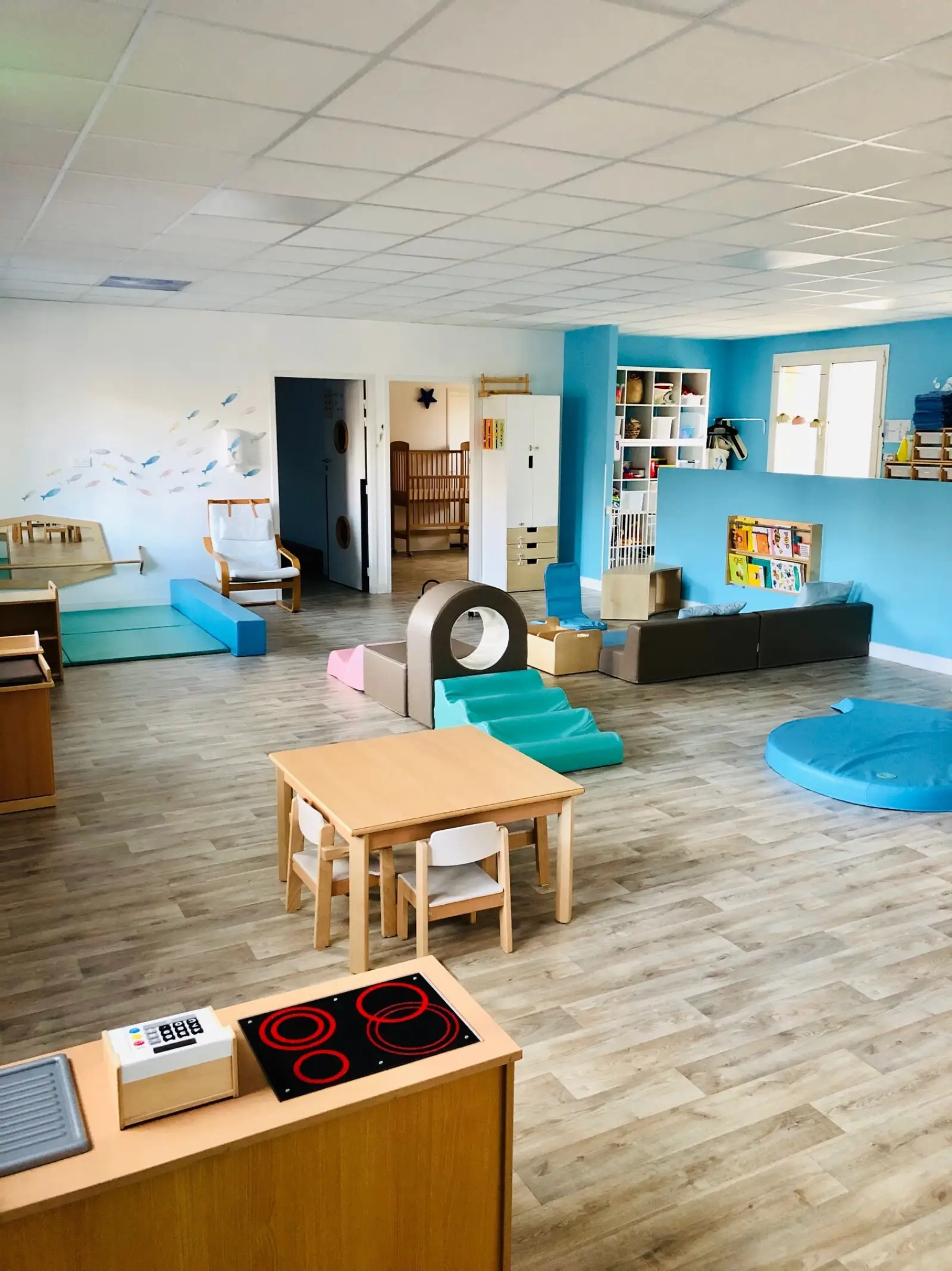 Une pédagogie inspirée de Pikler, Montessori et Freinet