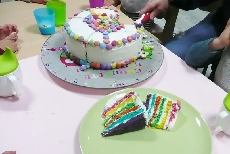 Goûter d'anniversaire à la micro-crèche La Tribu des Lutins à Brignais