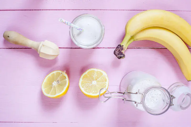Goûter de fruits frais à la micro-crèche La Tribu des Lutins à Brignais