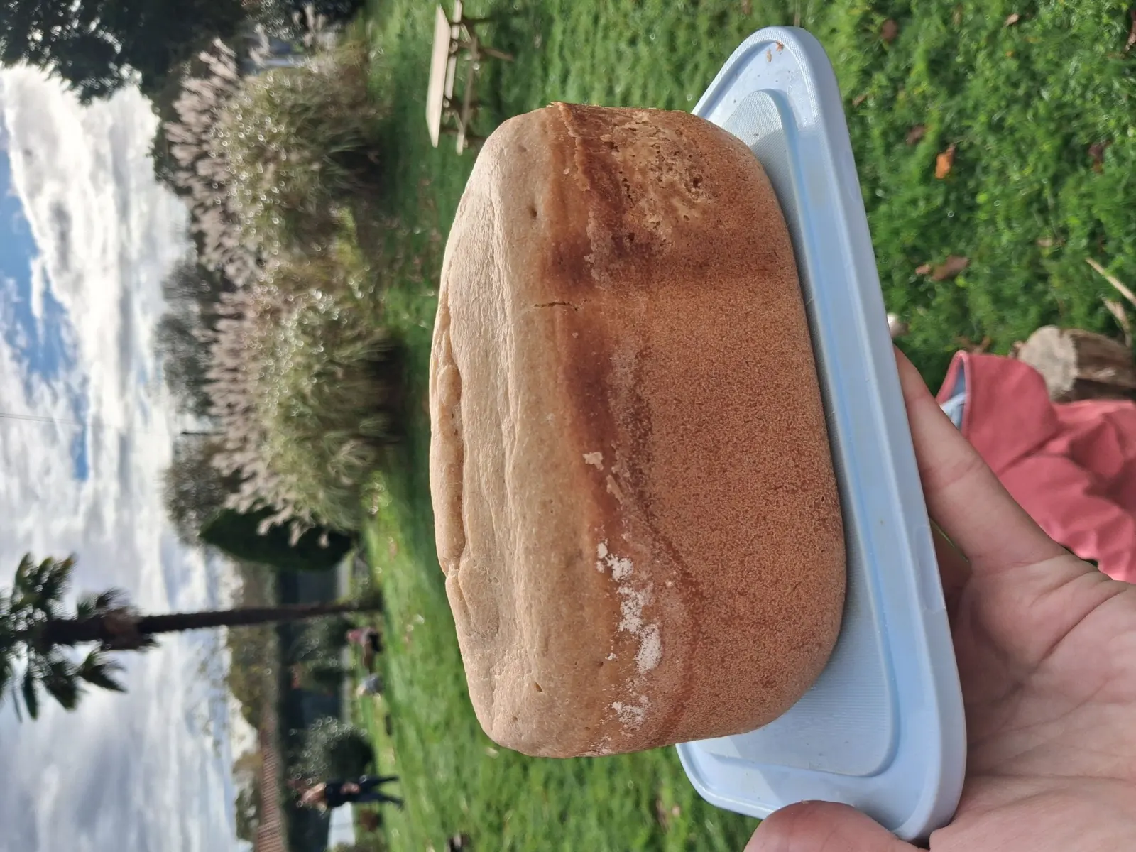 Éveil au goût avec du pain maison à la micro-crèche Plantine de Saint-André-de-Seignanx