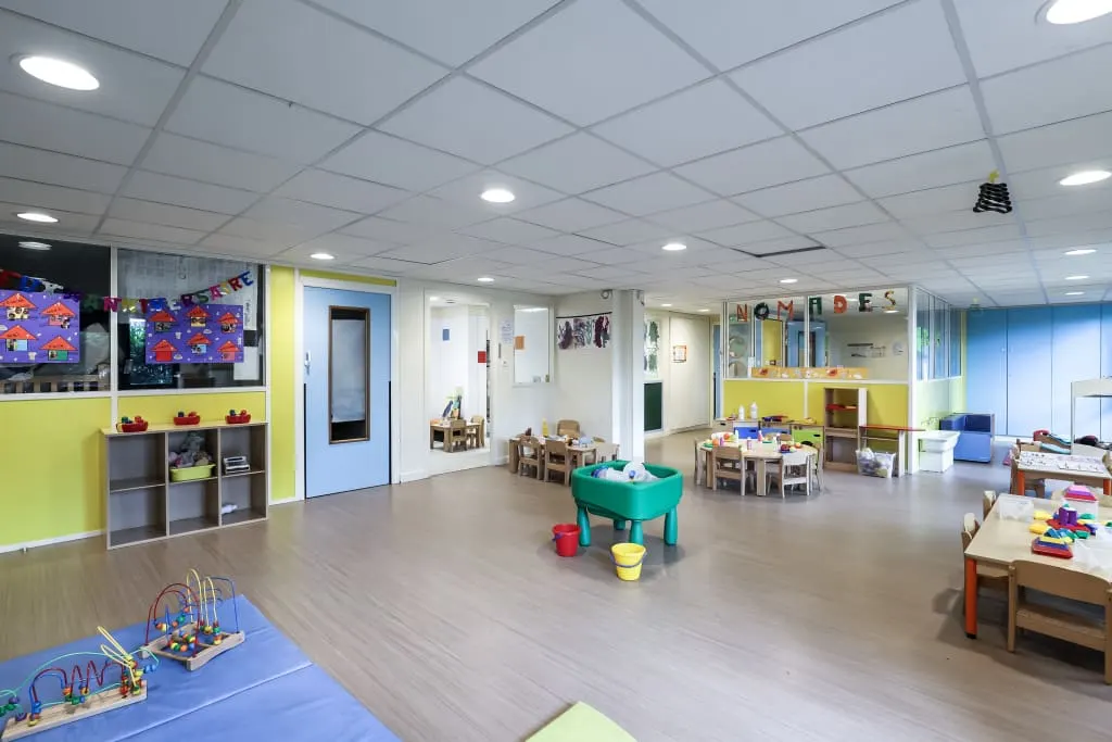 Salle de vie des Nomades à la crèche Babilou Drancy Jaurès