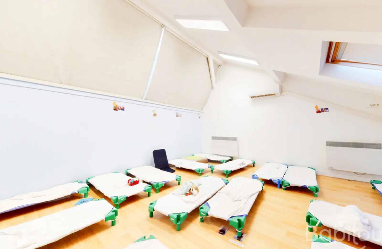 Dortoir de la crèche Babilou Montreuil Zola