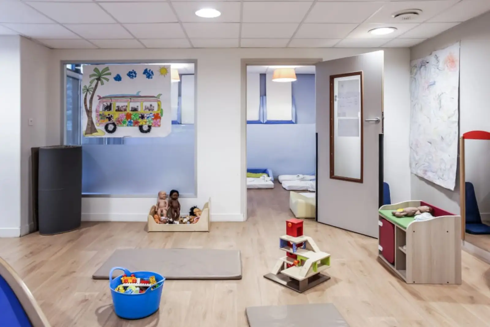 Salle de jeux de la crèche Babilou Montreuil Stalingrad