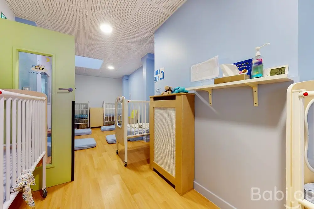 Espace de repos et biberonnerie de la micro-crèche Babilou Versailles Montreuil