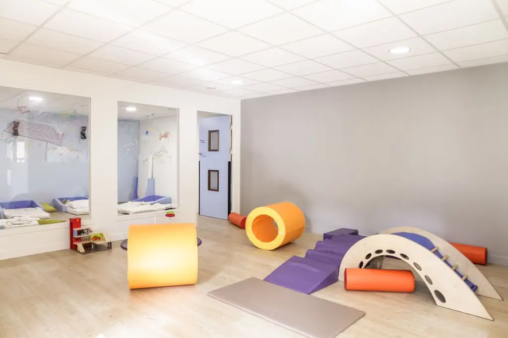 Salle de motricité de la crèche Babilou Suresnes Malon