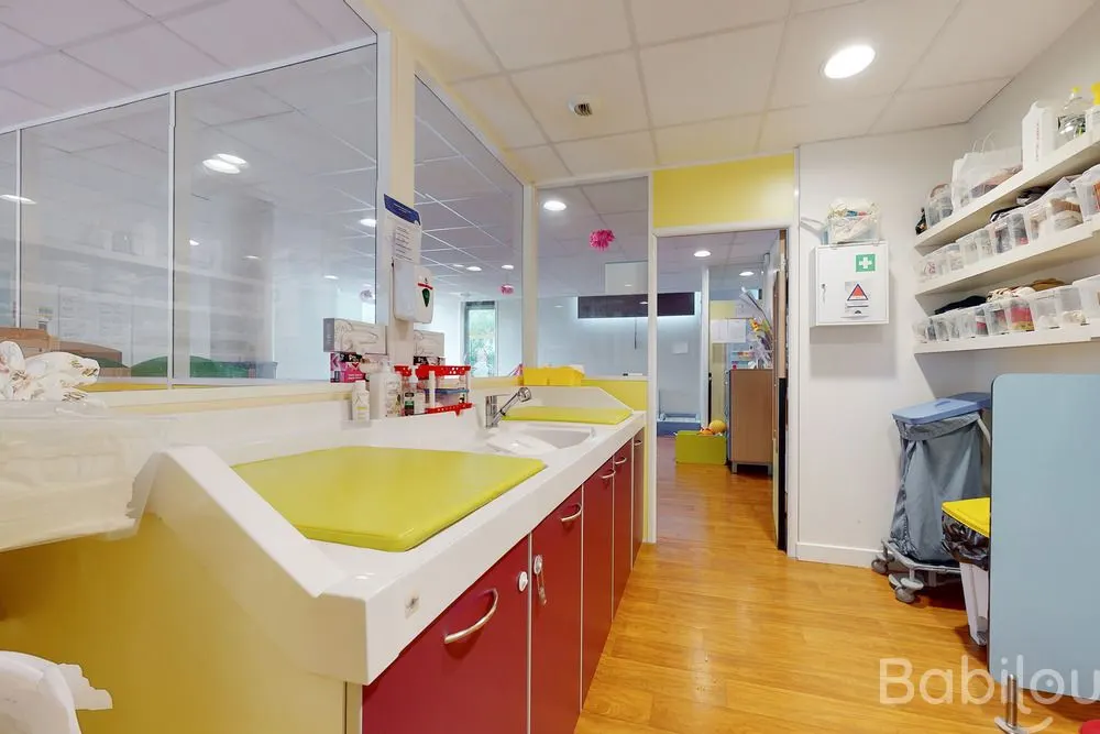 Espace de change de la crèche Babilou Châtillon Edgard Brandt