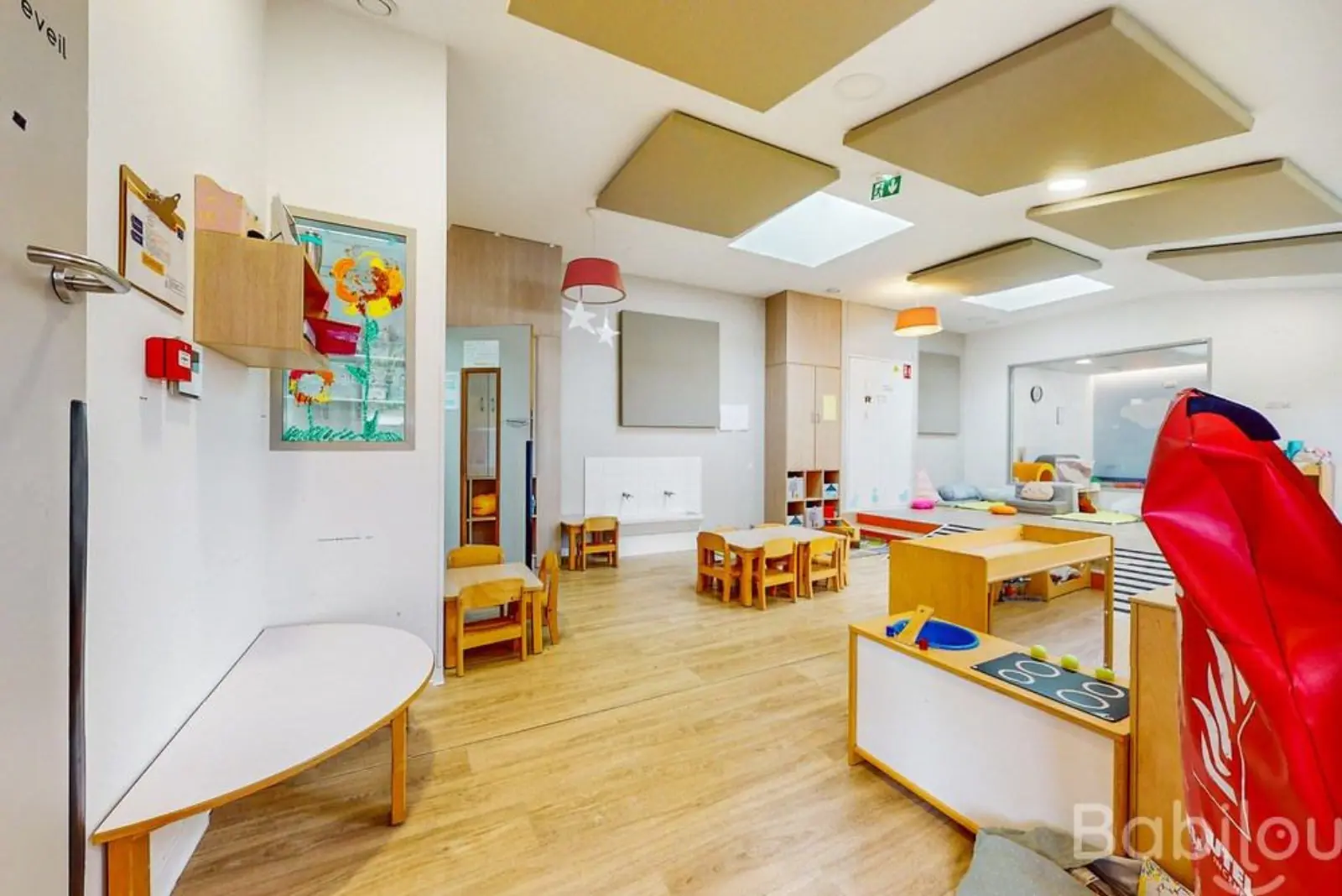 Salle de jeux de la crèche Babilou Montrouge Verdier
