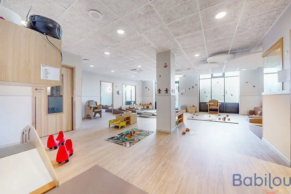 Salle de jeux de la crèche Babilou Clamart Serpis