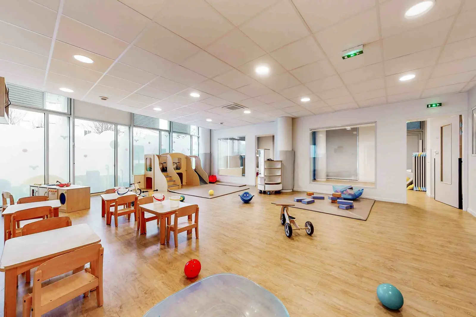Salle d'activités de la crèche Babilou Rueil Louise Baumel
