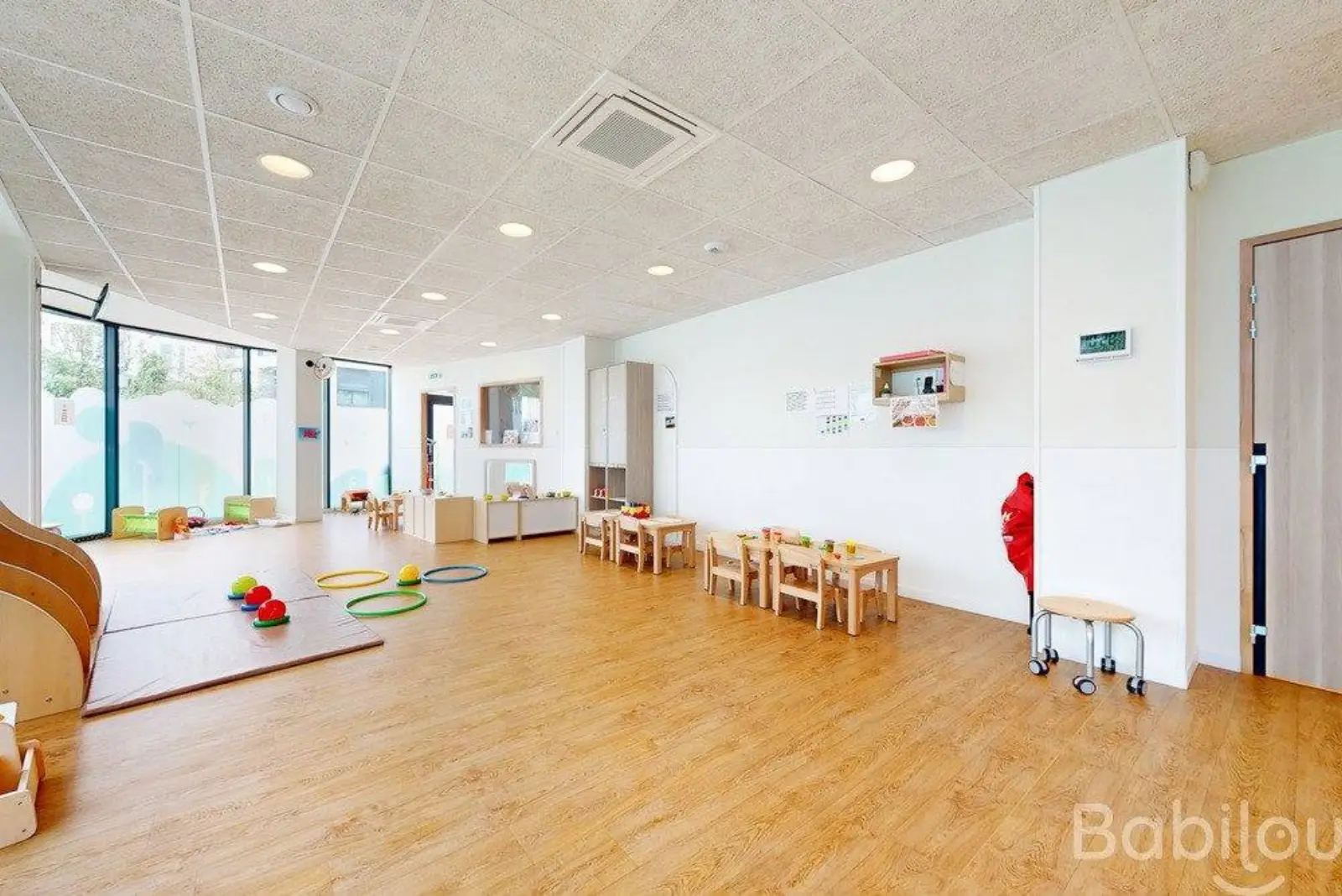 Salle d'activités de la crèche Babilou Nanterre Bouvets