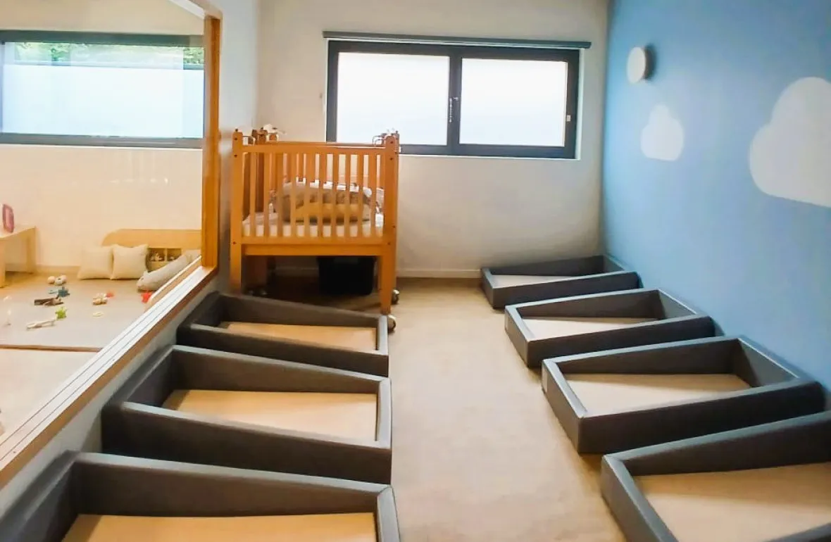 Dortoir de la crèche Babilou Nogent Sémard