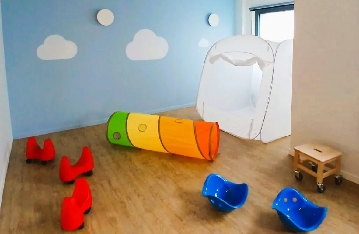 Salle de motricité de la crèche Babilou Nogent Sémard