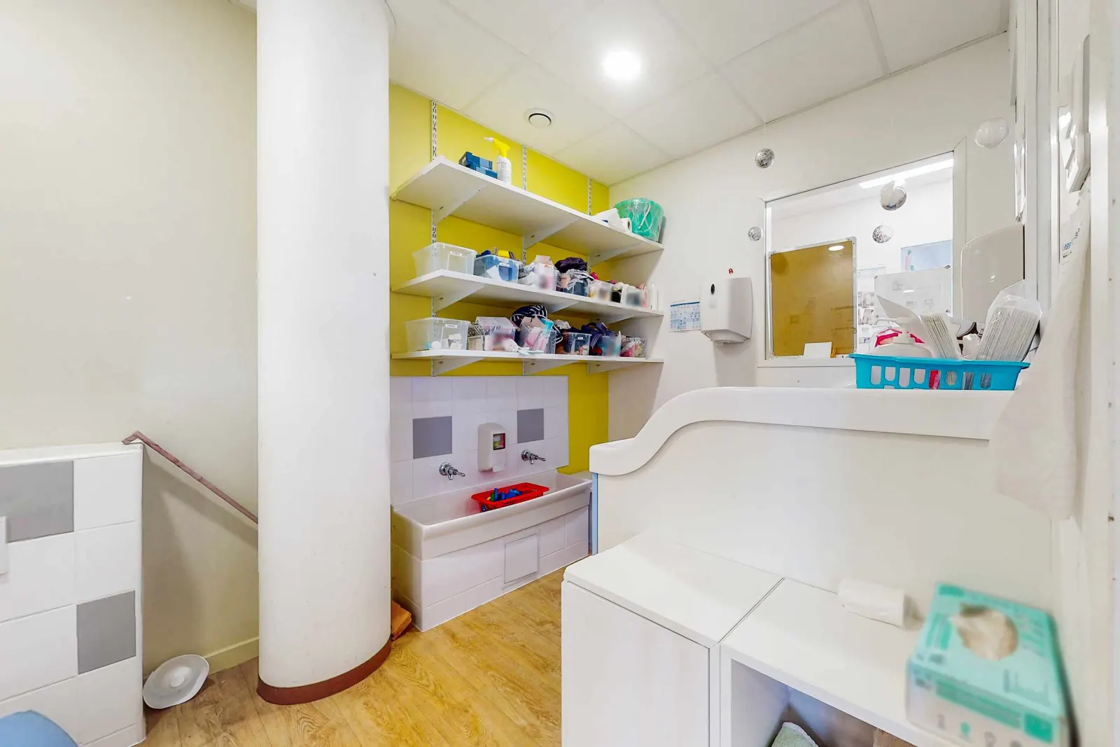 Salle de change de la crèche Babilou Palaiseau Cossonnet