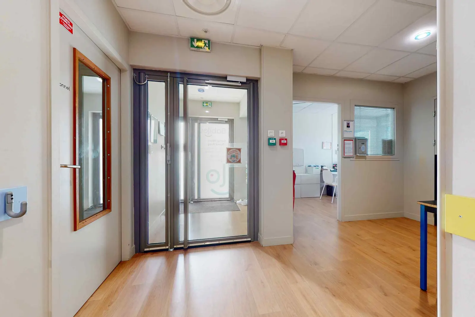 Entrée de la crèche Babilou Villiers Docteur Bring à Villiers-sur-Marne