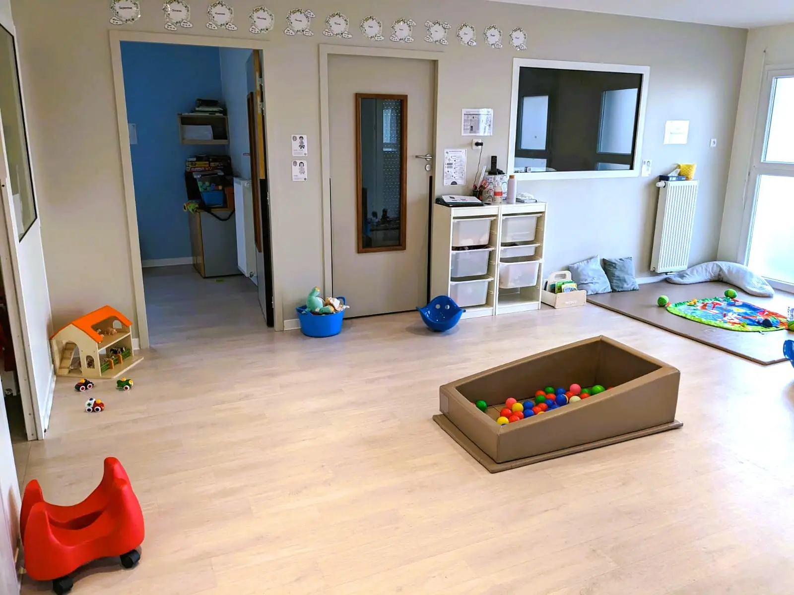 Un projet pédagogique inspiré de Pickler, Montessori et Reggio Emilia