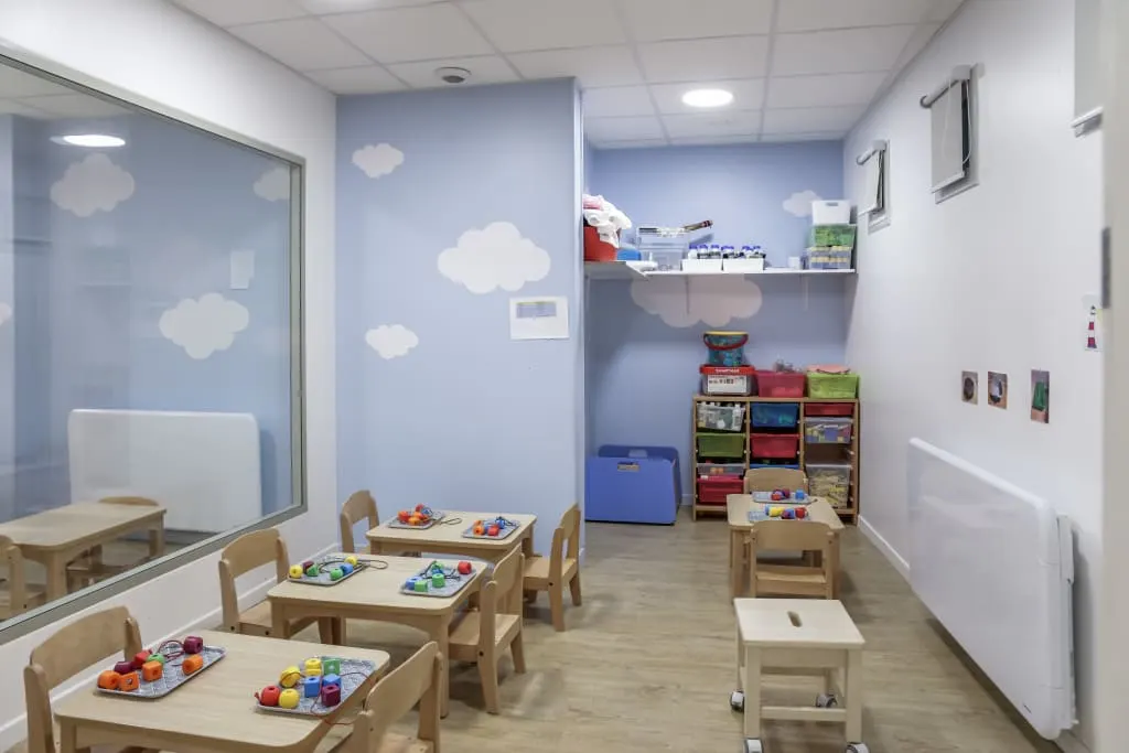 Salle de jeux et d'éveil de la crèche Babilou L'Haÿ-les-Roses Thirard