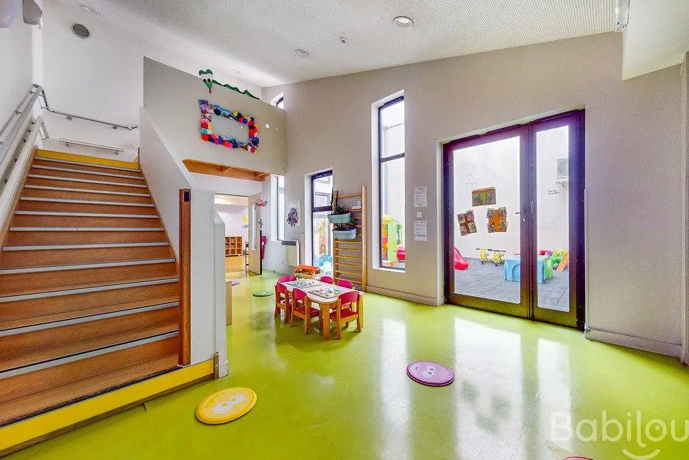 Hall d'accueil de la crèche Babilou Vincennes Donjon