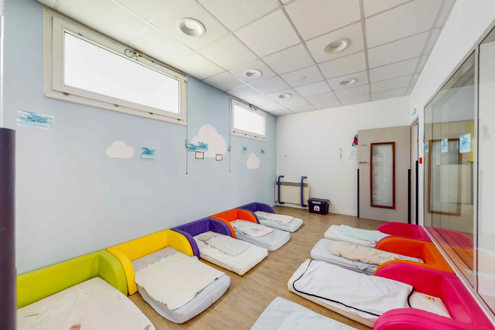 Dortoir de la crèche Babilou Poissy Gambetta