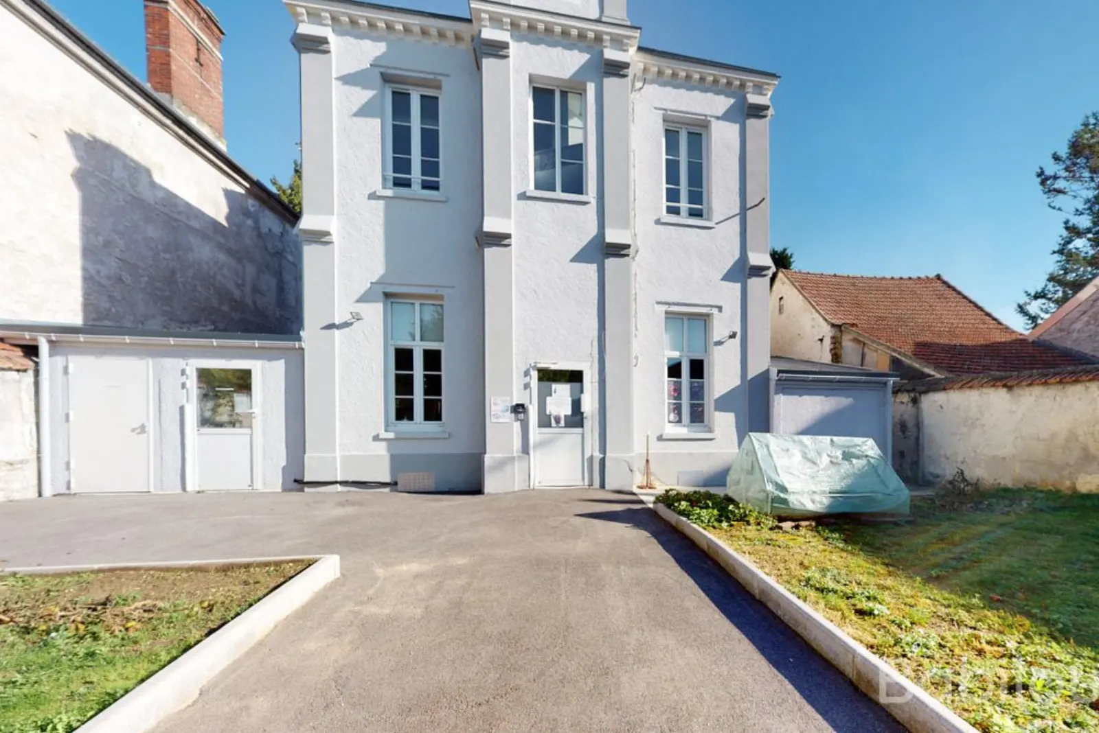 Façade du bâtiment de la crèche Babilou Limay Clémenceau