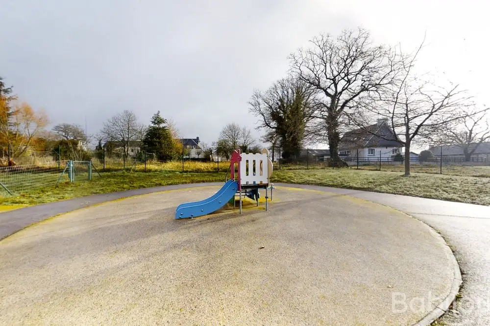 Aire de jeux extérieure de la crèche Babilou Plouay Bécherel