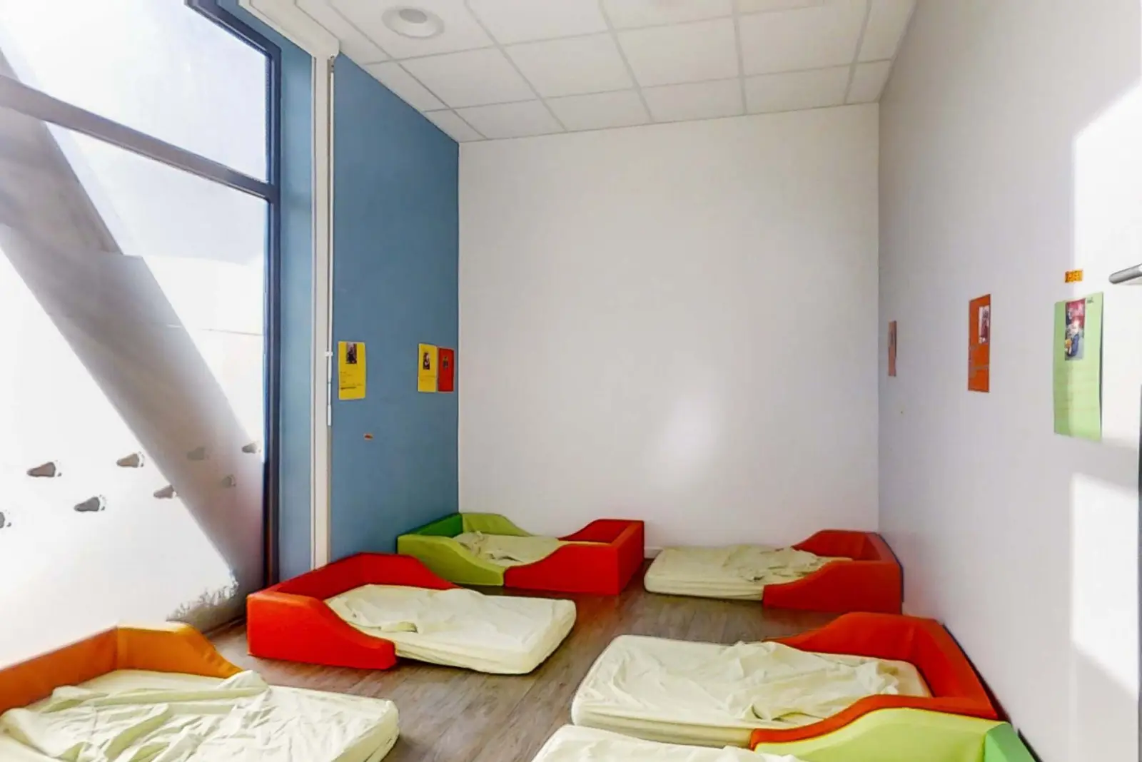 Dortoir de la crèche Babilou Guipavas Garros