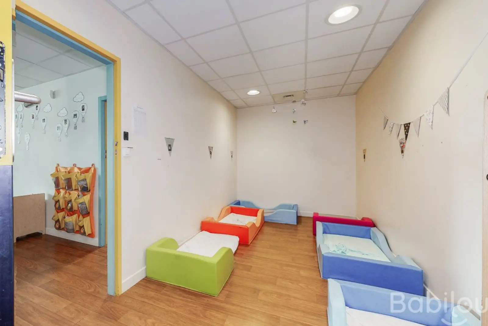 Dortoir de la crèche Babilou Nantes Picasso à Nantes