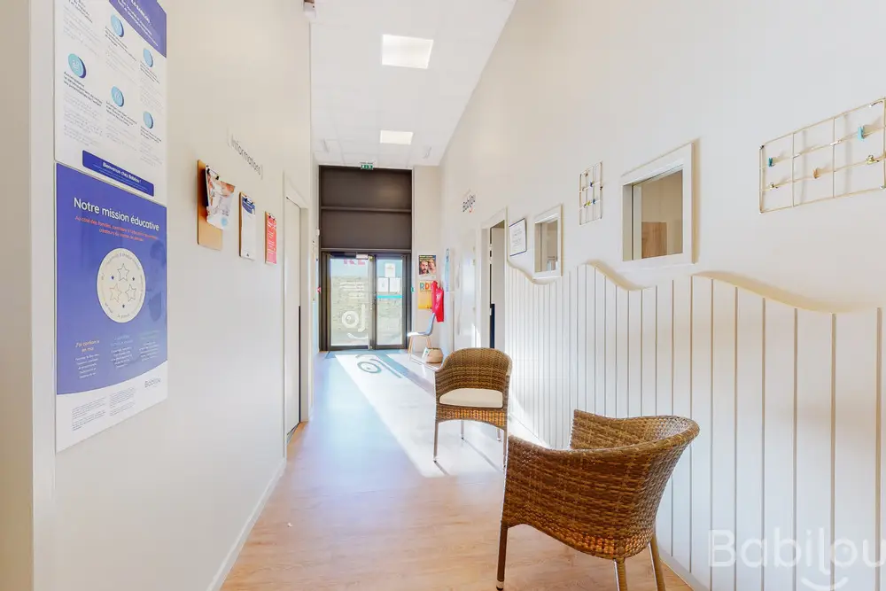 Entrée et accueil de la crèche Babilou Cholet Tracy